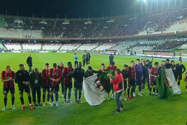 الكاف يحسم في مصير المباراة الملغاة بين اتحاد العاصمة وفريق نهضة بركان 
