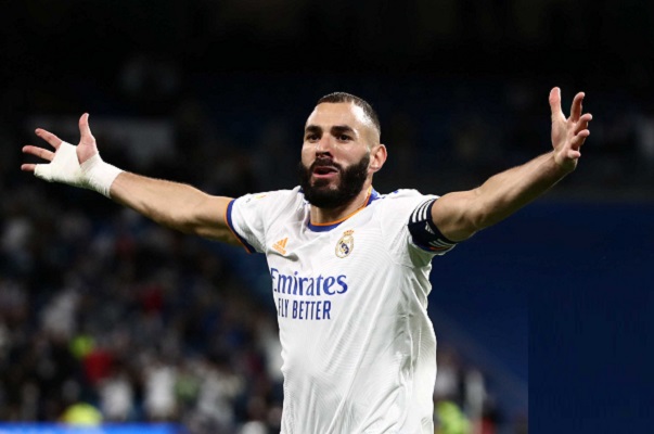  كريم بنزيما يعوض النجم المغربي عبد الرزاق حمد الله بنادي اتحاد جدة السعودي