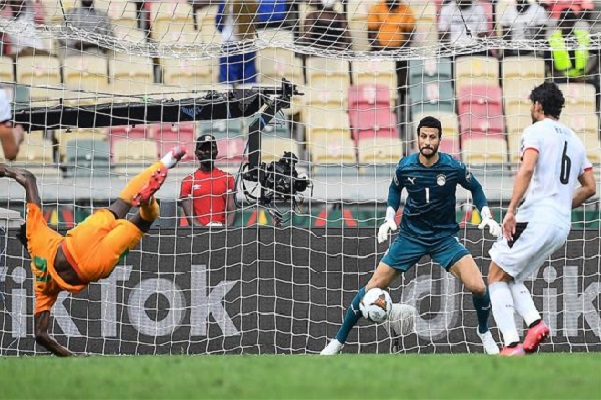 المنتخب المصري لكرة القدم يحجز تذكرة العبور الى دور ربع نهائي بطولة كأس الأمم الإفريقية 