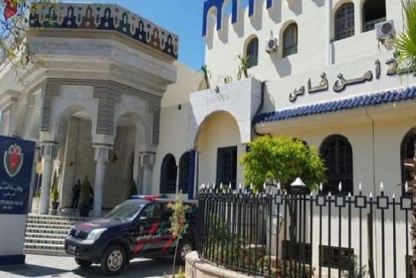 فاس /  تفكيك شبكة مختصة في ترويج المخدرات والتهديد والابتزاز في حق باعة متجولين وتنظيم القمار والرهان