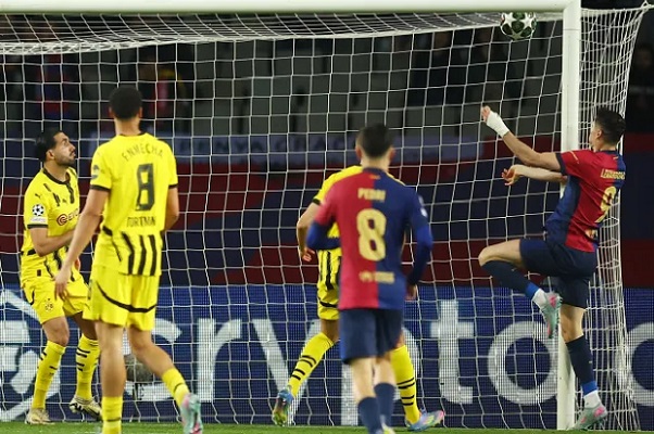 برشلونة يهزم دورتموند برباعية وسان جرمان يفوز على أستون فيلا في ربع نهائي ابطال اوروبا ذهاب