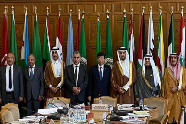وفد جزائري ينسحب بسبب خريطة المغرب كاملة 