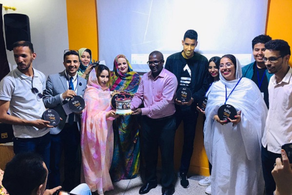 العيون /  تتويج الافلام الفائزة بجائزة معهد معهد الصحافة المتخصص في السمعي البصري