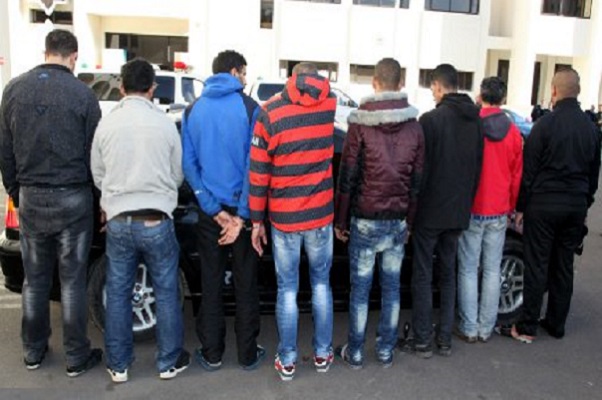 مراكش / ايقاف 29 شخصا من بينهم اجانب للاشتباه في تورطهم في خرق حالة الطوارئ الصحية وإعداد محل للقمار 