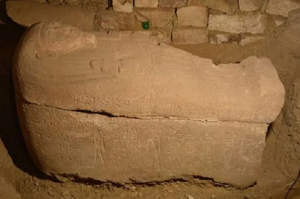 اكتشاف تابوت لأحد كبار رجال الدولة في عهد رمسيس الثاني