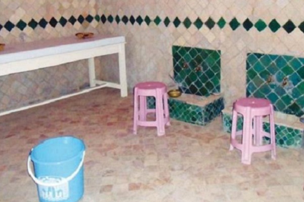  حملة تحسيسية حول ضرورة الاقتصاد في الماء داخل الحمامات 