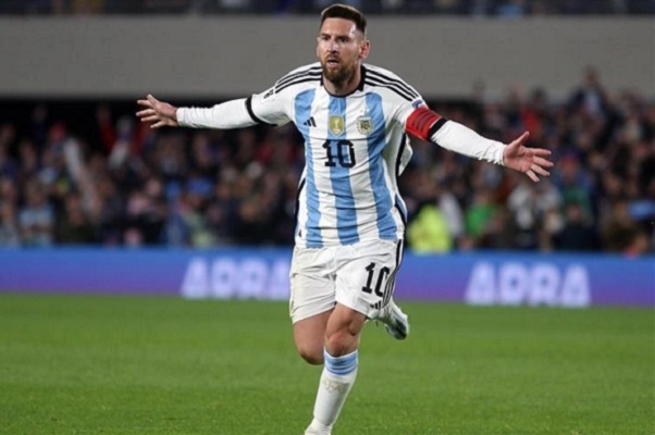 ميسي يغيب عن تشكيلة منتخب الارجنتين في مواجهته للشيلي وكولومبيا