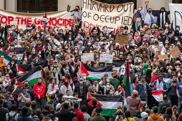 احتقان عارم بالجامعات الأميركية جراء هجوم إسرائيل على غزة والشرطة تعتقل ازيد من الفي شخص