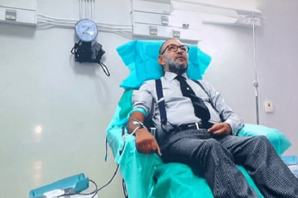 الملك محمد السادس يتفقد الحالة الصحية للمصابين في الزلزال ويتبرع بكمية من دمه