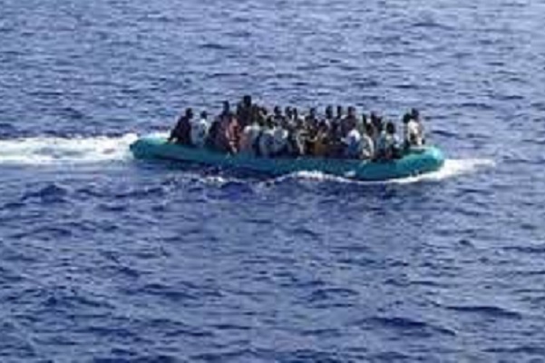 وحدة لمراقبة الساحل بالداخلة تعترض سبيل قارب على متنه 130 مرشحا للهجرة غير الشرعية 