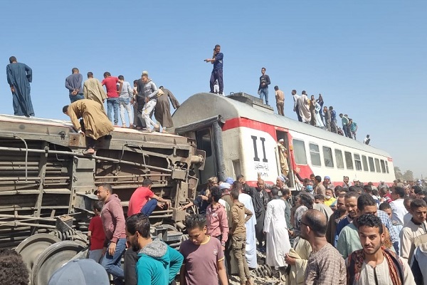 مصر / التحقيقات تكشف عن تفاصيل صادمة في حادث تصادم قطارين في محافظة سوهاج 