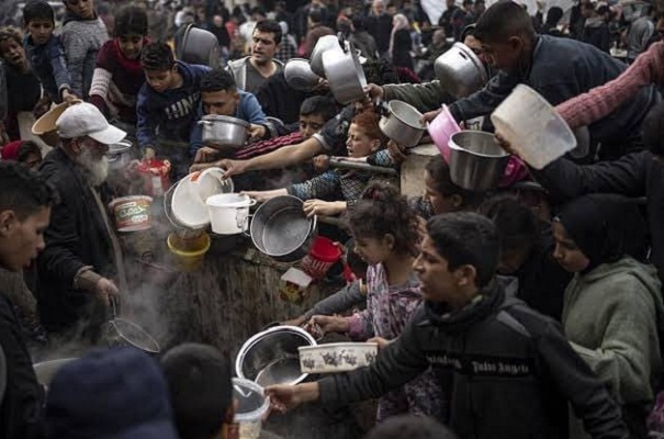 غزة محرومة من السحور وموائدها خالية من الفطور