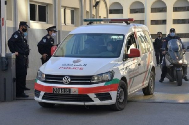 توقيف سيدة وابنتها للاشتباه في تورطهما في جريمة قتل المقرون بإضرام النار في جثة الضحية في السباتة