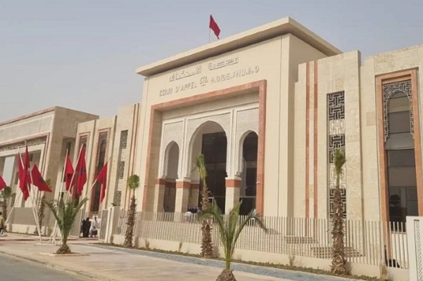 أربعون سنة سجنا نافذة في حق رئيس مجلس جماعي ونائبه وموظف جماعي بتهمة الاتجار بالبشر