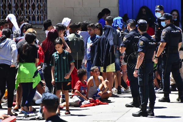 القضاء الاسباني يؤيد الحكم الصادر بشان ترحيل القاصرين المغاربة من مدينة سبتة المحتلة