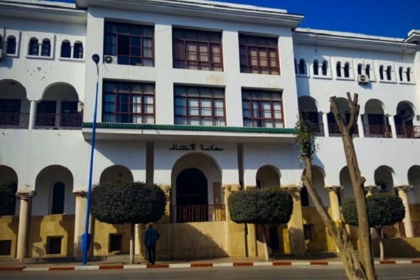 التزوير يقود رئيس جماعة ونائبه ومهندس وعدلين وشهود زور الى السجن