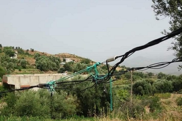 في انتظار لجنة للتحقيق في مصيرآلاف الأعمدة الكهربائية بمدن جهة طنجة تطوان الحسيمة