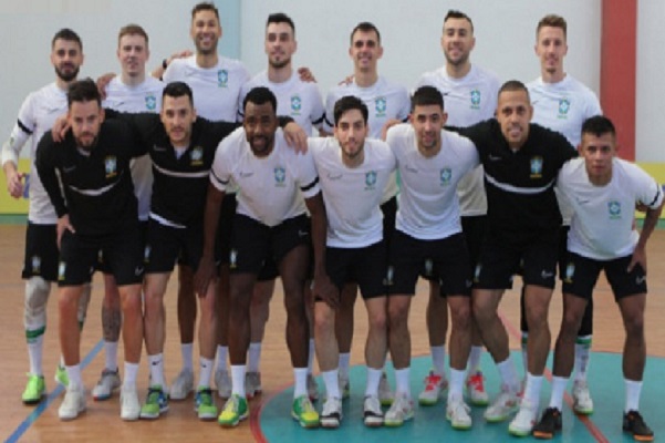 العيون / المنتخب الوطني المغربي لكرة القدم داخل القاعة  يواجه وديا نظيره البرازيلي