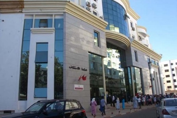 توزيع 115 سنة سجنا نافذا على افراد عصابة للاتجار الدولي في المخدرات تضم بارونات ومسؤولين دركيين كبار ونائب وكيل الملك سابق 