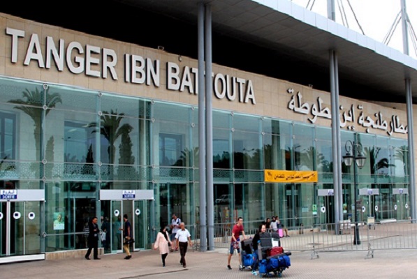 مطار ابن بطوطة بطنجة يستقبل اول طائرة تقل العائدين من أوكرانيا 