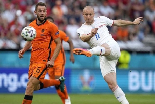 المنتخب التشيكي يفجر أول مفاجأة في بطولة يورو 2020 بإقصائه لنظيره الهولاندي