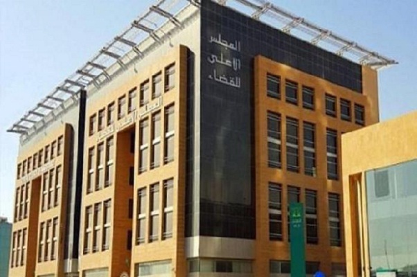 الدار البيضاء / توقيف ثلاثة قضاة بشبهة تمتيع متهم بتبديد 25 مليار سنتيم بالسراح المؤقت