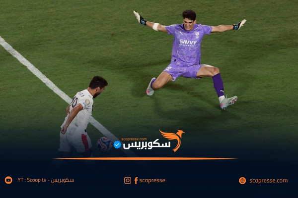 الاسد المغربي بونو يتألق ويقود الهلال لإقصاء مانشستر سيتي
