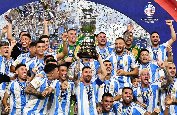 الأرجنتين يفوز على نظيره الكولومبي وينفرد بالرقم القياسي في عدد ألقاب كوبا أمريكا
