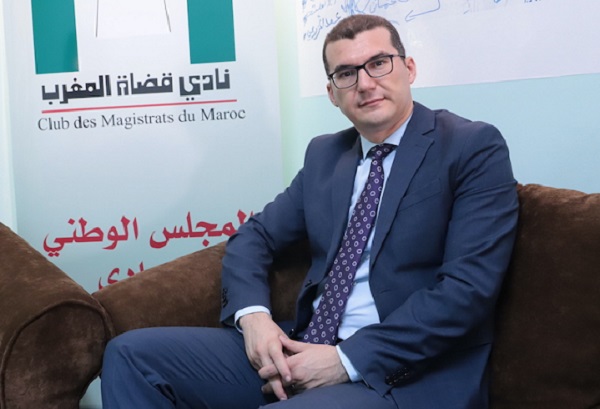 نادي قضاة المغرب يقطر الشمع على وزير العدل بسبب فضيحة امتحان الولوج للمحاماة