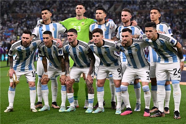 منتخب كولومبيا في تحدي للأرجنتين الطامح للتتويج باللقب 16 لكوبا أمريكا