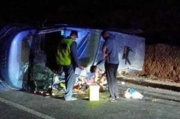 دريوش / انقلاب حافلة للنقل بين العمومي يخلف إصابة 23 شخصا بجروح متفاوتة الخطورة