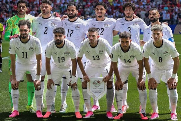 نيران صديقة تنقد منتخب بلجيكا من هزيمة امام الفراعنة