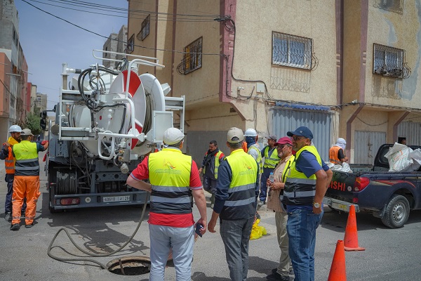 شبكات التطهير السائل بمدن جهة العيون تحت وطأة ضغط استثنائي متصاعد مع اقتراب عيد الأضحى