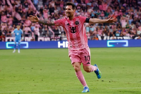 ليونيل ميسي ينهي مسيرته الدولية في مباراة تكريمية تجمع منتخب الارجنتين والبينين 