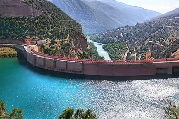 أمطار الخير المتهاطلة مع بداية فصل الربيع تنعش حقينة السدود بمختلف جهات المملكة